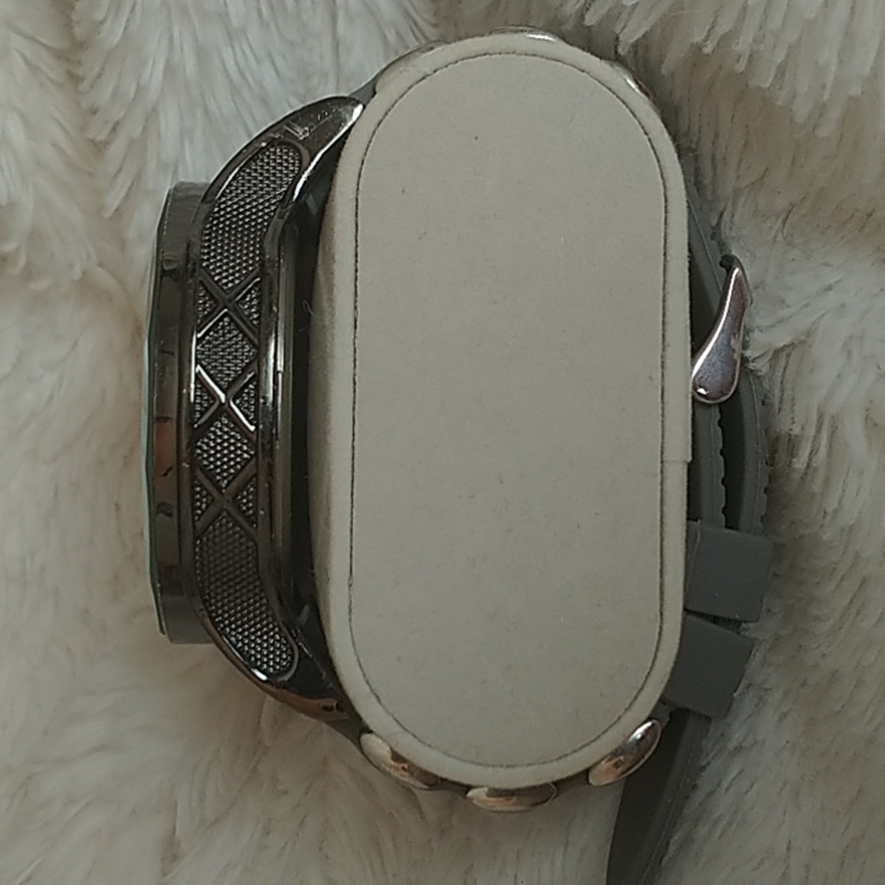 Men's Watch - Picture 4 of 7